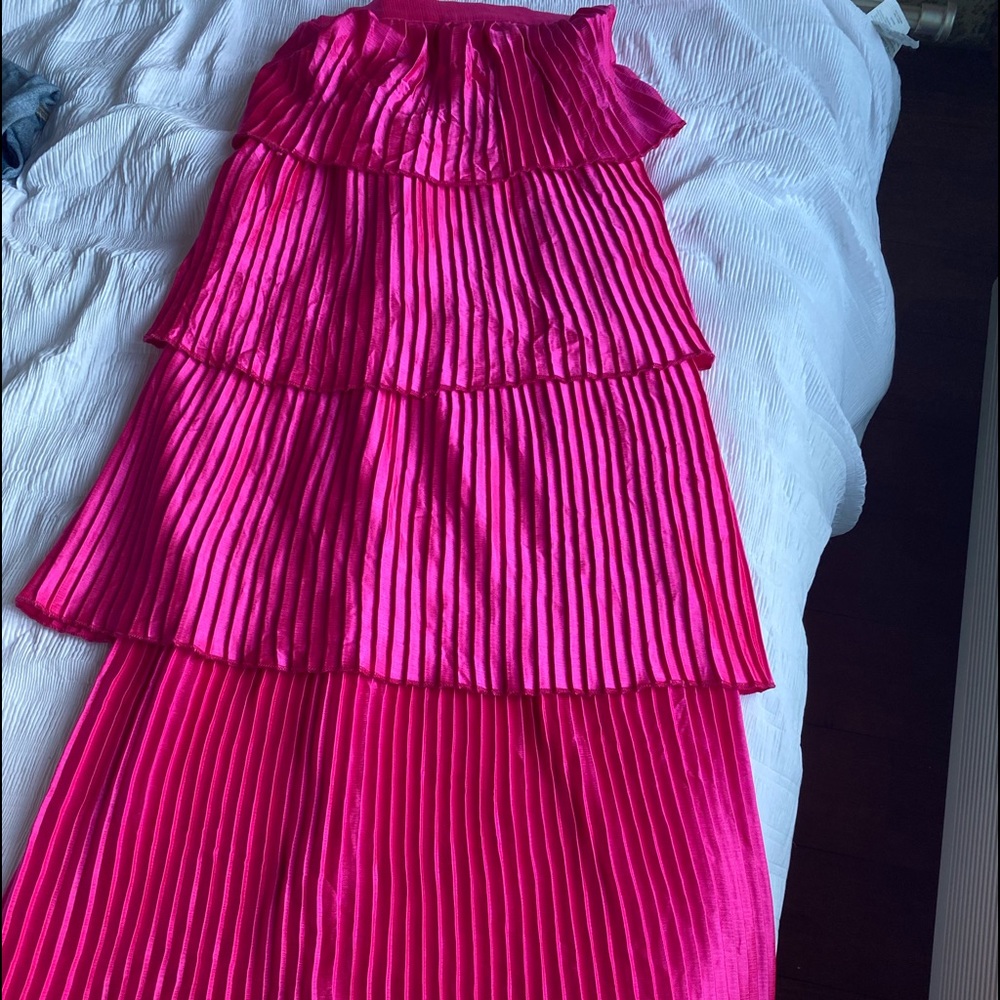Pink layered long skirt